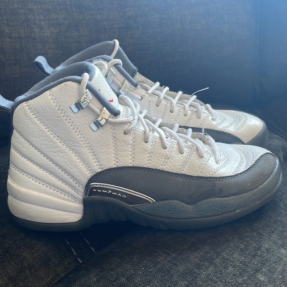 2019
Air Jordan 12 Retro BG 'Dark Grey' - Picture 2 of 4